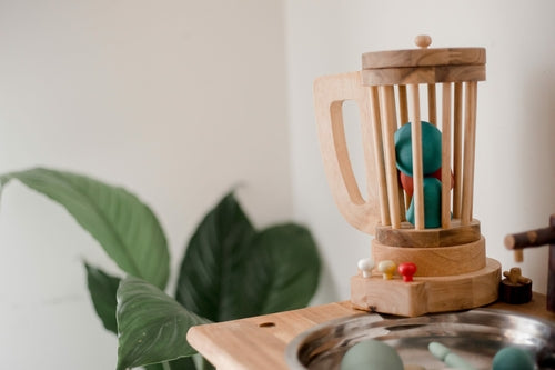 WOODEN BLENDER